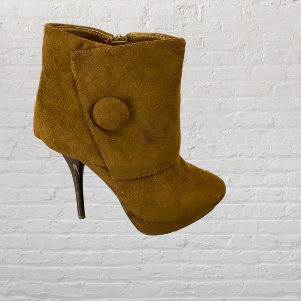 INDIGO -- Brown Ankle Bootie with Platform and Side Zip, Button Detail, NWOT